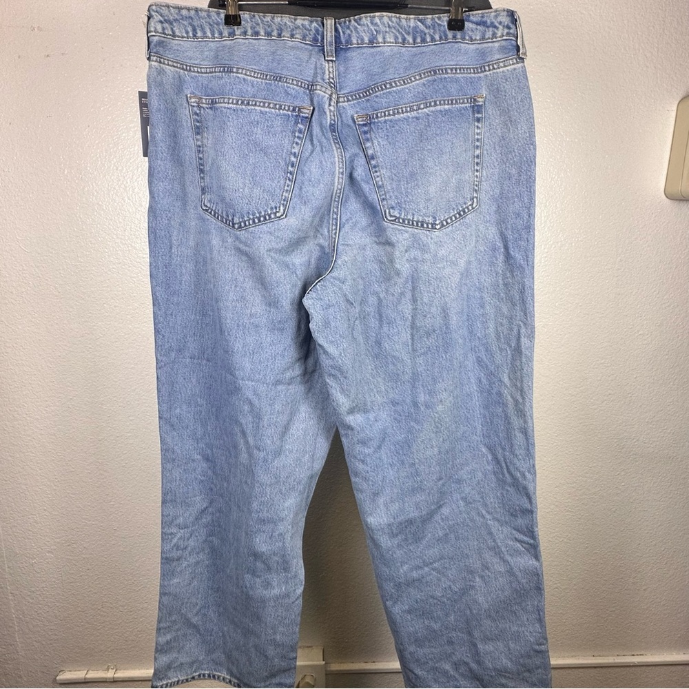 Universal Thread Sky Blue Relaxed‎ Jeans - Picture 6 of 8
